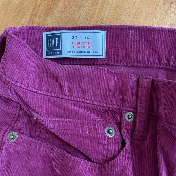 Gap corduroy pants NWOT - Picture 2 of 2
